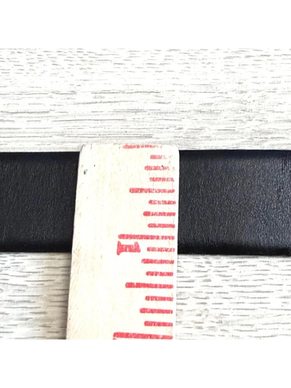 YSL Yves Saint Laurent Unisex Leather Belt Vintage Luxury Designer Minimalist